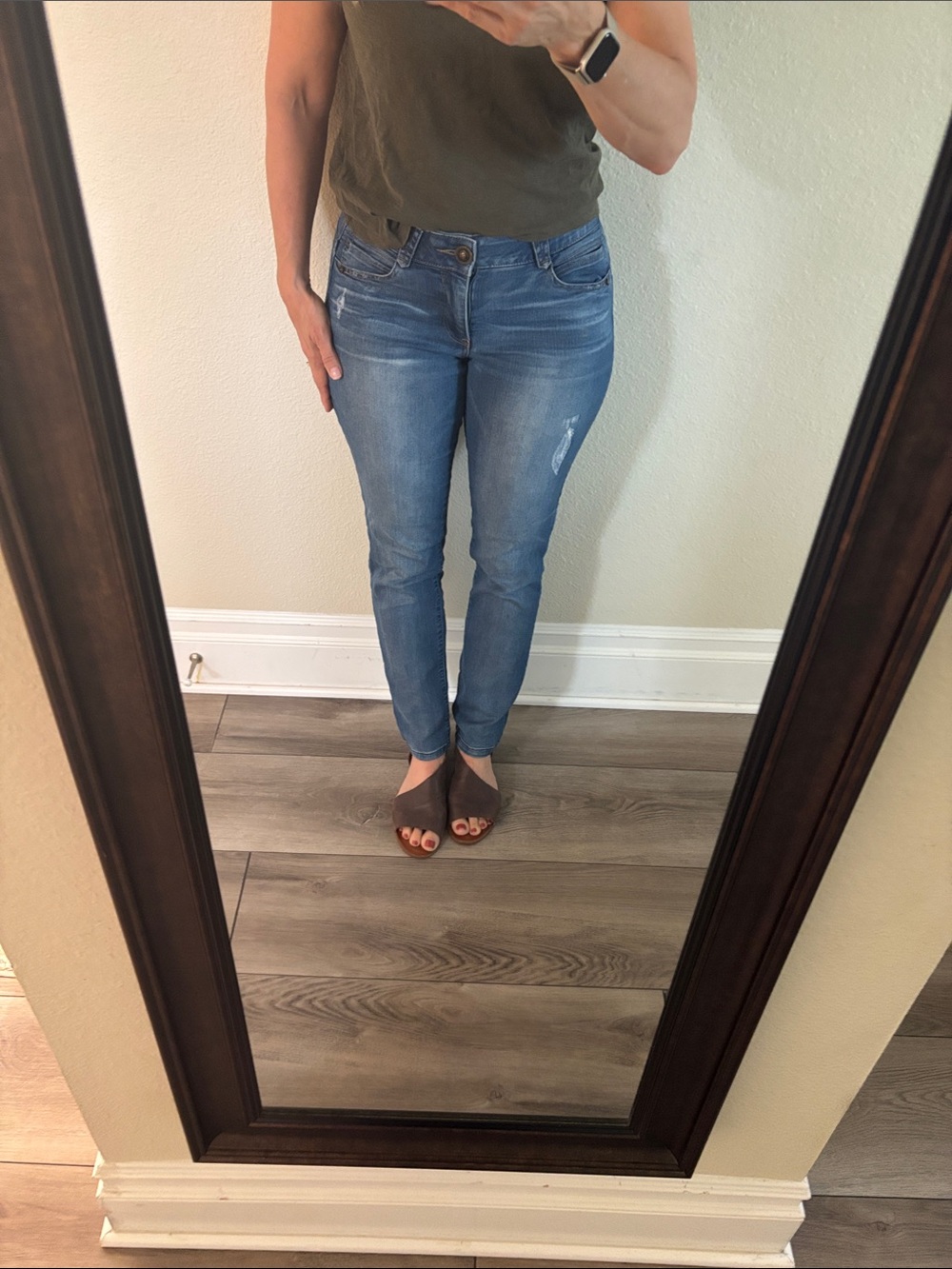 Democracy Women's Skinny Mid-Rise Light Blue Stretch Jeans